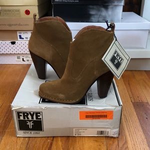 Frye Madeline Short Booties 8.5 Never Worn!